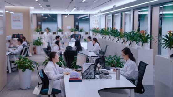 “综合金融+医疗养老”双轮并行战略中国平安创新一站式家庭健康管理服务(图1)