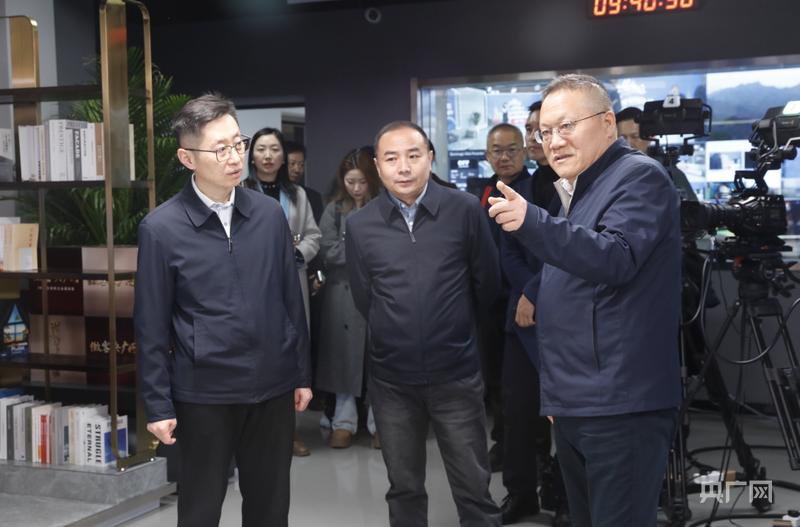 上海市奉贤区赴央广网调研共谋央地媒体创新发展新路径(图2)