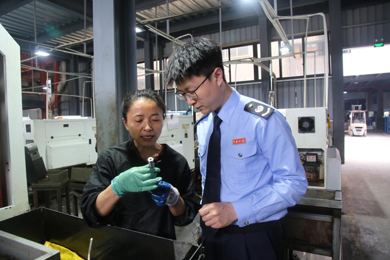 从信用筑基到风险防控乐山税务“全周期”护航企业合规经营(图1)