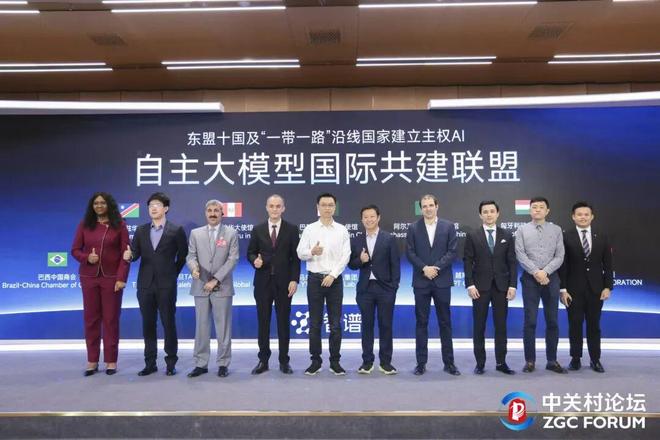 对话智谱董事长刘德兵：“中国OpenAI”的生死竞速｜独家(图4)